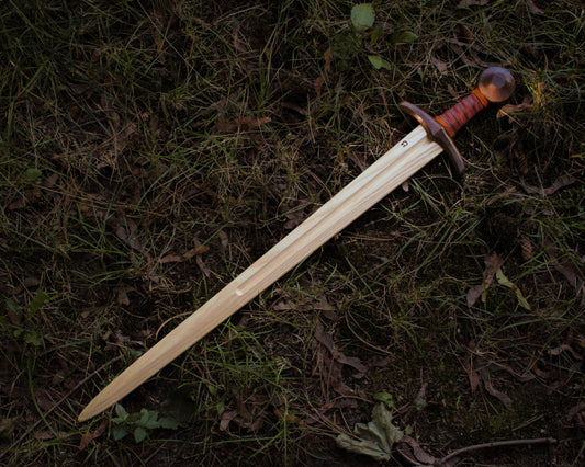 XIV || Medieval European Arming Sword