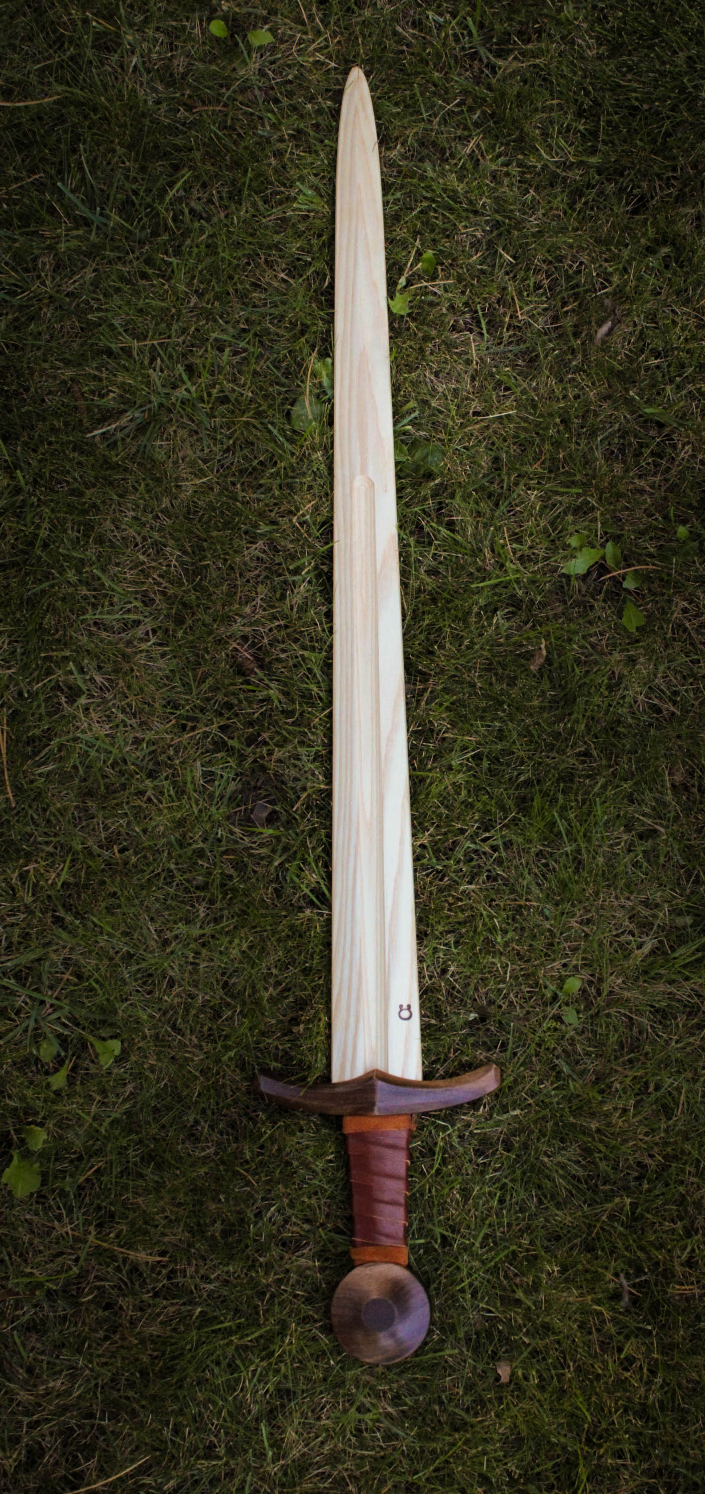 XIV || Medieval European Arming Sword