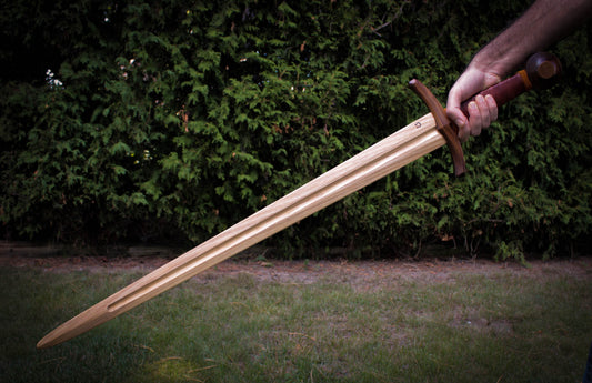 Kingsguard || Hand & Half Bastard Sword