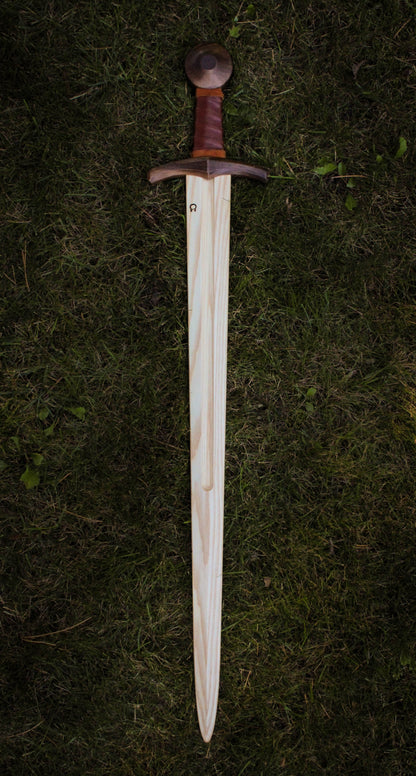 XIV || Medieval European Arming Sword