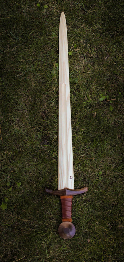 XIV || Medieval European Arming Sword